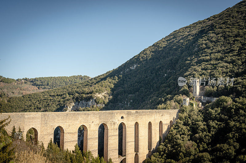 Ponte delle Torri，斯波莱托翁布里亚意大利